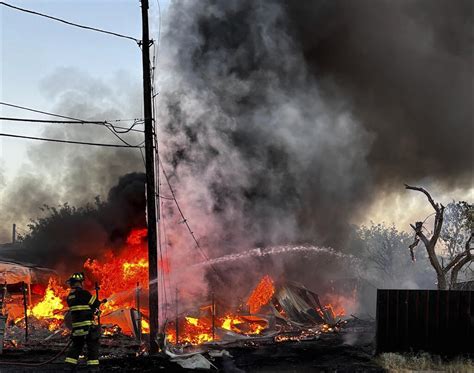 Two killed in West Texas plane crash that set off a fire and .